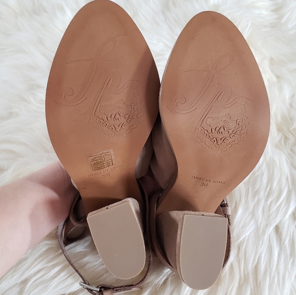 NWOB Free People See Ya There Suede Heeled Sandal Taupe Size 36EU / 6US - Picture 6 of 14
